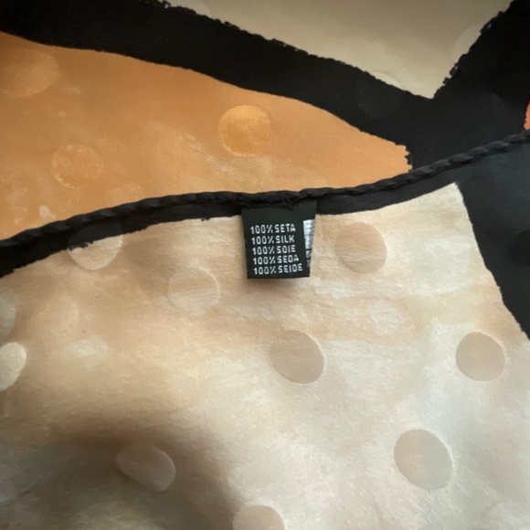 Silk Geometric Print Square Scarf 33”x34” NWOT Made In Italy - Picture 6 of 13